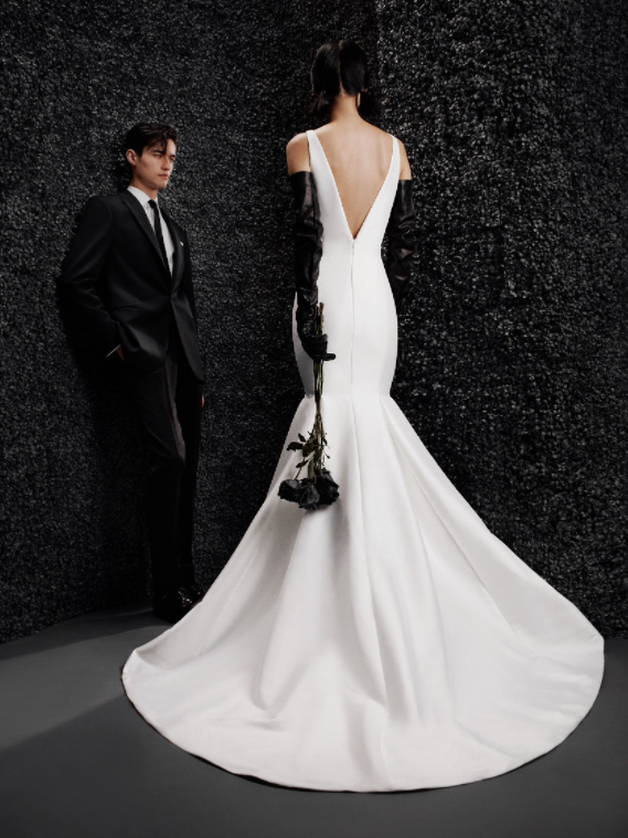 独特な EMILIE - Pronovias x Wang Vera | Bridal Cleve Van ウェディングドレス