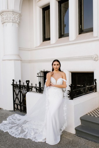 Martina Liana Style ML1362IV11 #1 (IV-PL) Ivory Gown w Porcelain Tulle Plunge thumbnail