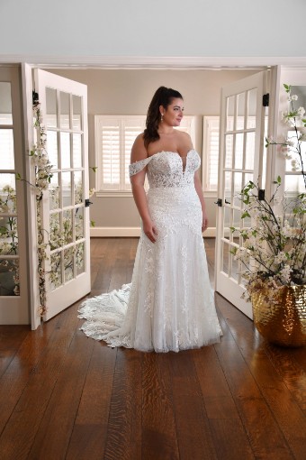 Essense of Australia Style D3253IQ11 #1 Ivory Lace/ Tulle thumbnail
