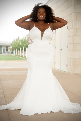 Essense of Australia Style D3339IV11 #0 default (IV-PL) Ivory Gown w Porcelain Tulle Illusion thumbnail