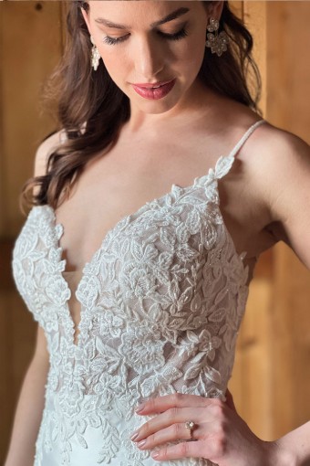 Essense of Australia Style D3484 #1 default (IV-PL) Ivory Gown w Porcelain Tulle Illusion thumbnail