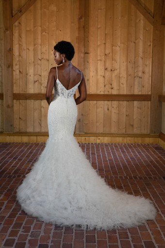 Essense of Australia Style D3604 #1 (IV-PL) Ivory Gown w Porcelain Tulle Plunge thumbnail