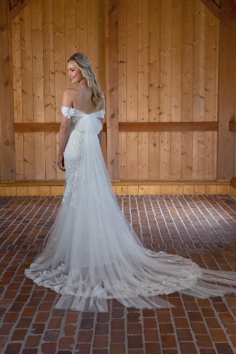Essense of Australia Style D3639 #2 default (IVIV-PL) Ivory Lace and Tulle over Ivory Gown w Porcelain Tulle Plunge thumbnail