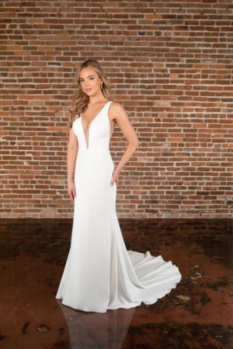 Essense of Australia Style D3763IV11 #0 default (IV-PL) Ivory Gown w Porcelain Tulle Illusion thumbnail