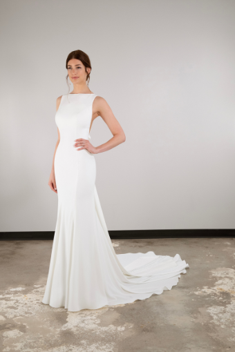 Essense of Australia Style D3901ZZ11 #0 default (IV-PL) Ivory Gown w Porcelain Tulle Side Plunge thumbnail