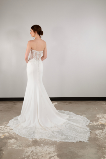 Essense of Australia Style D3853IV11 #1 (IV-PL) Ivory Gown w Porcelain Tulle Plunge thumbnail