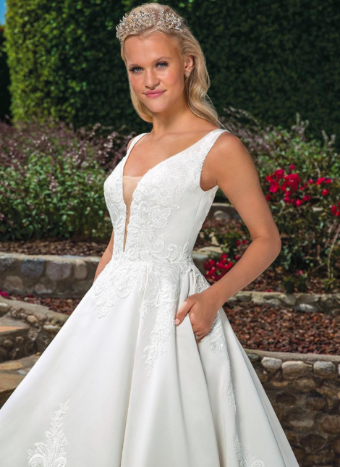 Casablanca Bridal Style 2372 #0 default Vintage Gold thumbnail